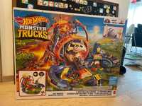 Hot Wheels Monster Trucks - Kaskaderska arena GYL14