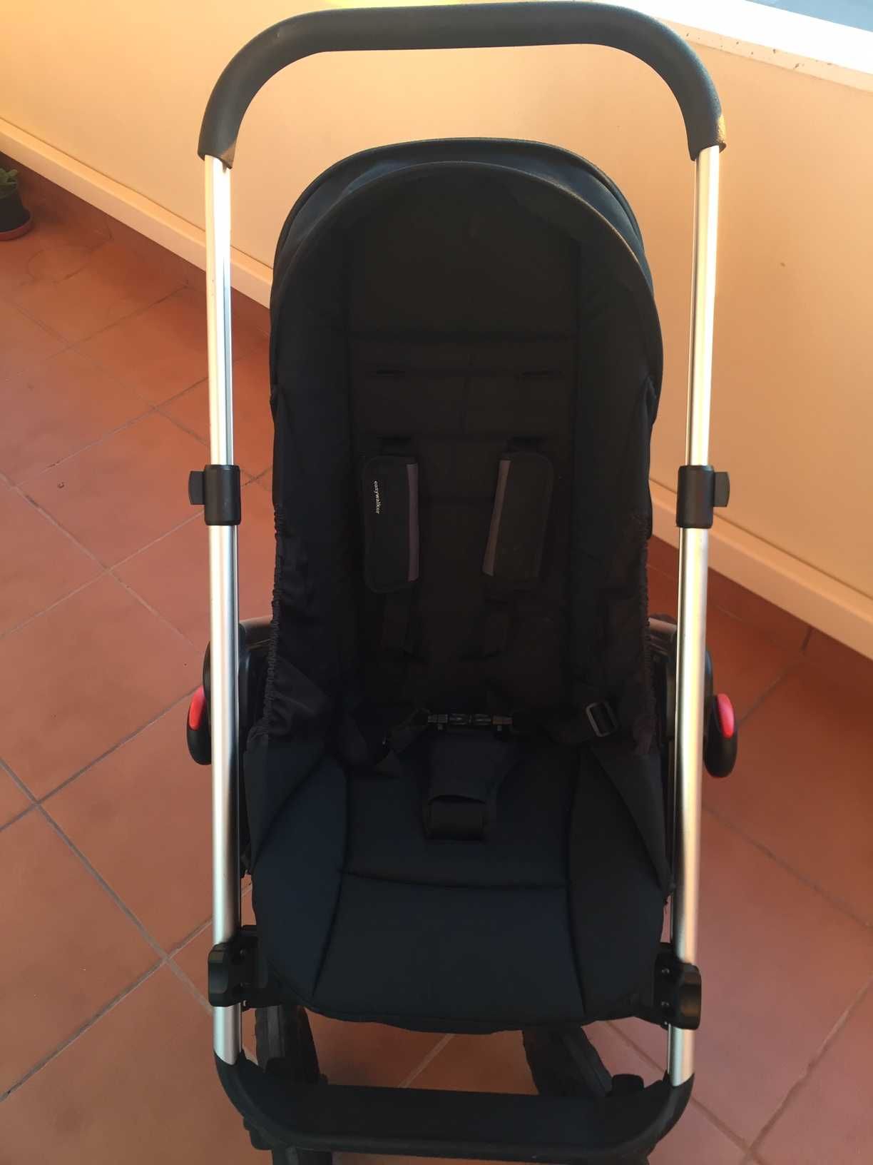 Carrinho Bébé Easy Walker