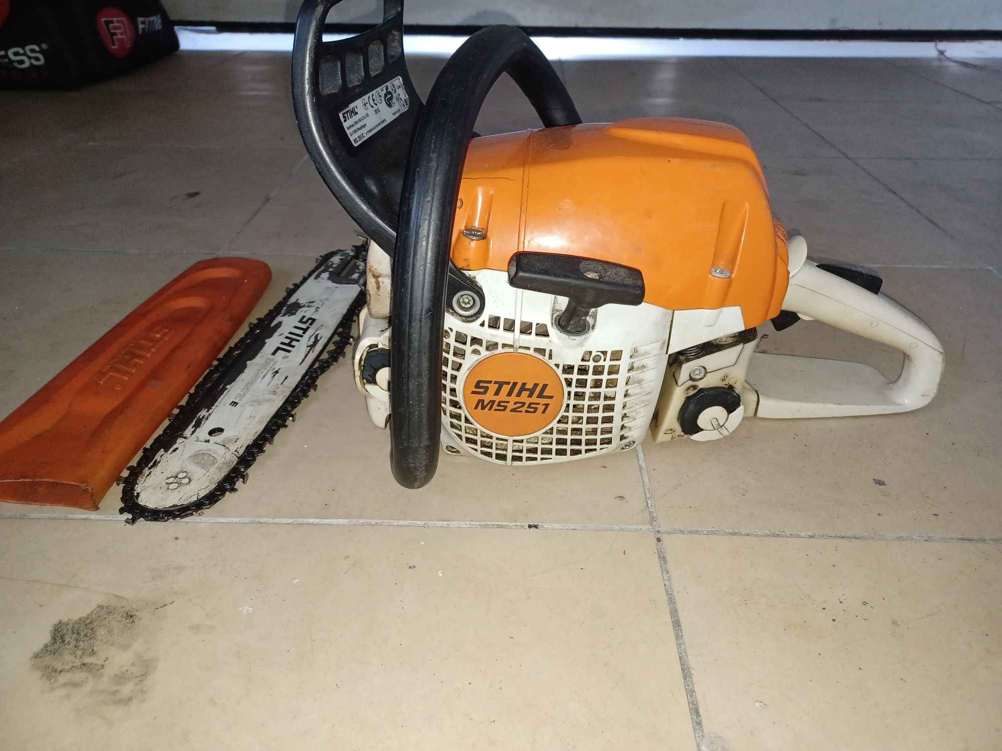 Piła spalinowa STIHL M5 251