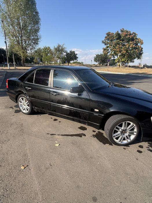 Продам с180 w202 СРОЧНО ТОРГ!!!