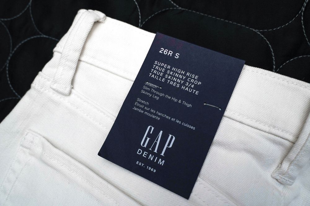 GAP | SUPER HIGH RISE 3/4 | Piękne Białe Jeansy Damskie Skinny | r.26R