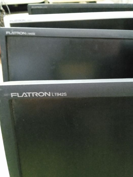 Монітори 19 LG Flatron L1942S (робочі і є кількість)