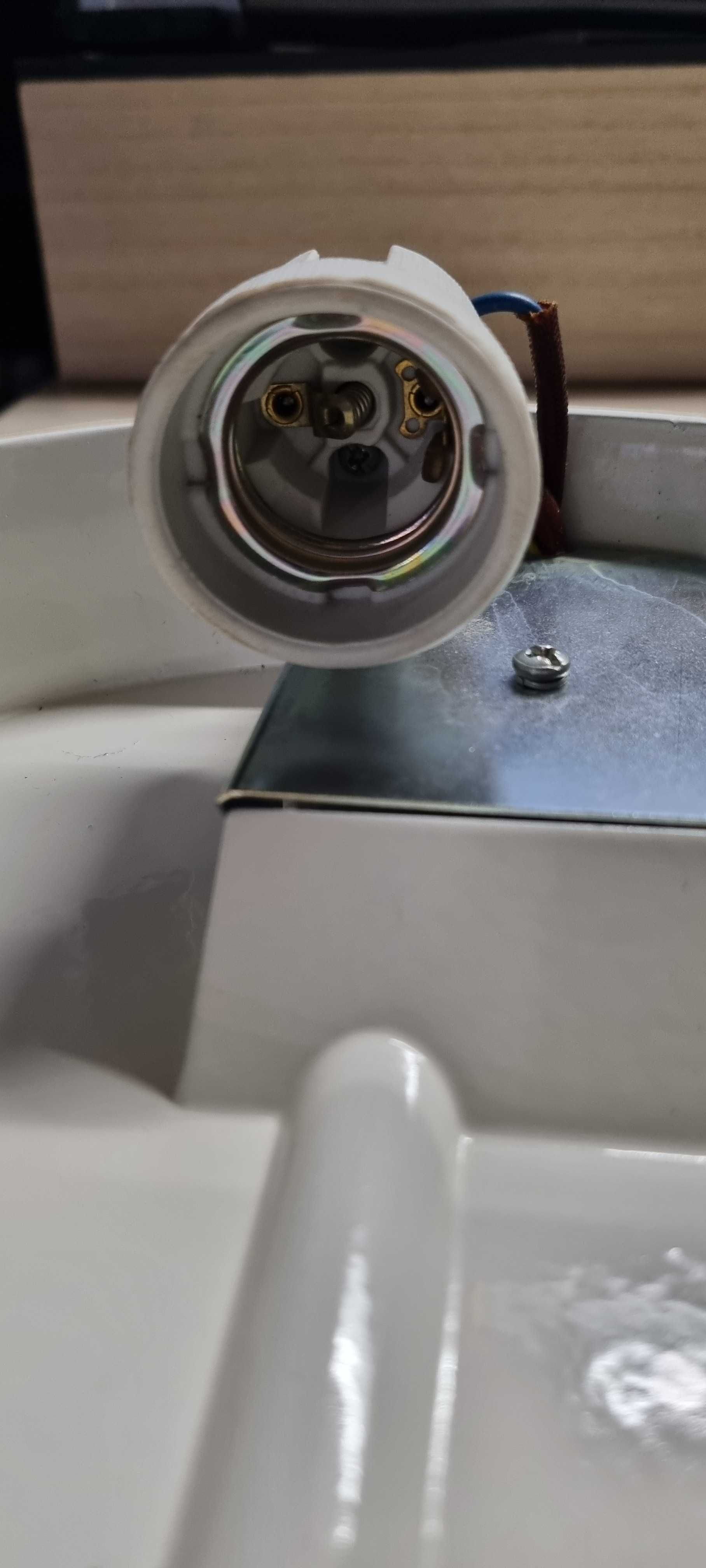 Lampa okrągła PF-100 szklany klosz IP-54 nowa
