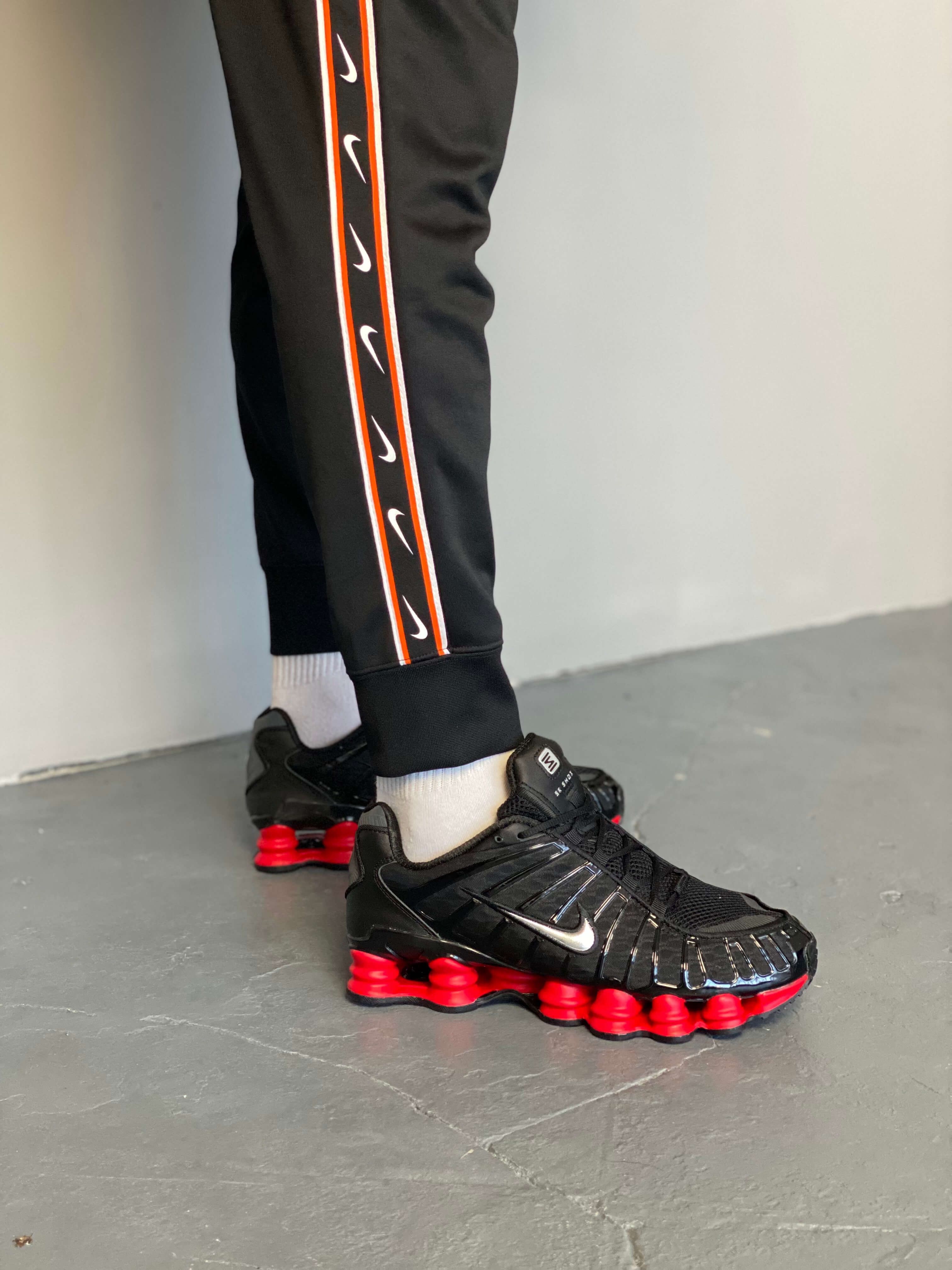 Мужские кроссовки Nike Air Max Shox TL Black Red / 40-45