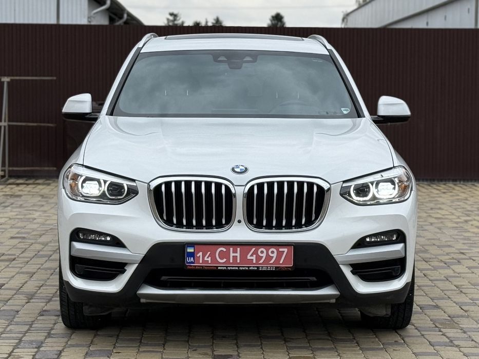 Продаю BMW x3 плагін-гібрид .