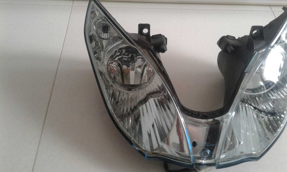 Piaggio MP3 LAMPA