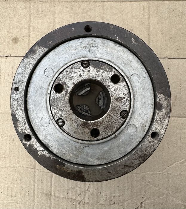 Токарный патрон 200мм