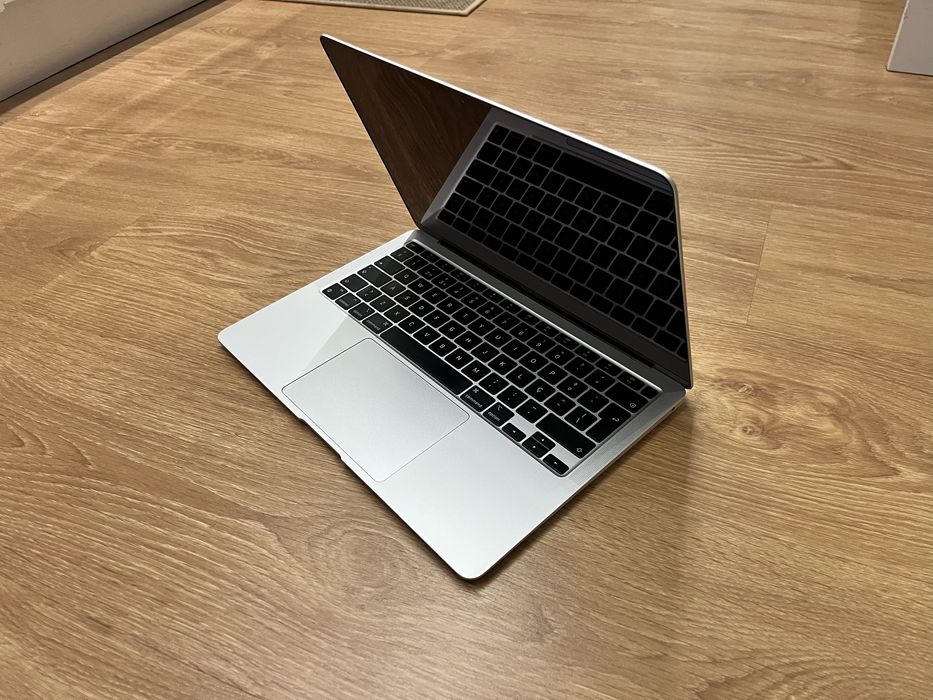 Macbook Air M1 2020