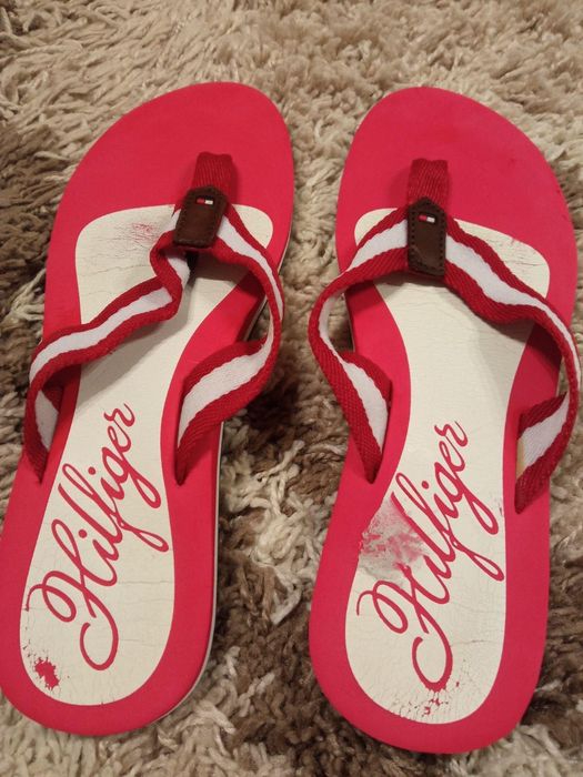 Фирменные сланцы, вьетнамки, шлепанцы