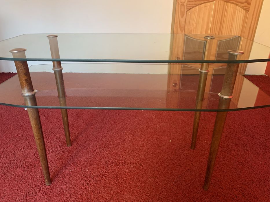 Szklany stolik kawowy