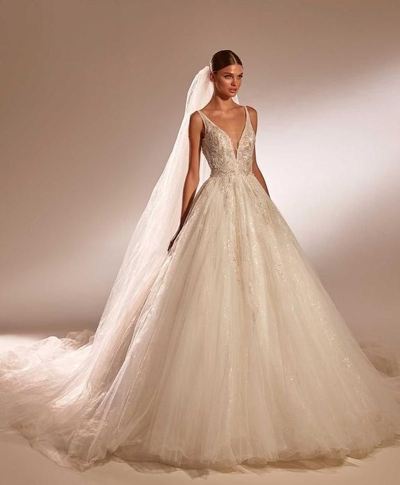 Весільна сукня відомого бренду Millanova