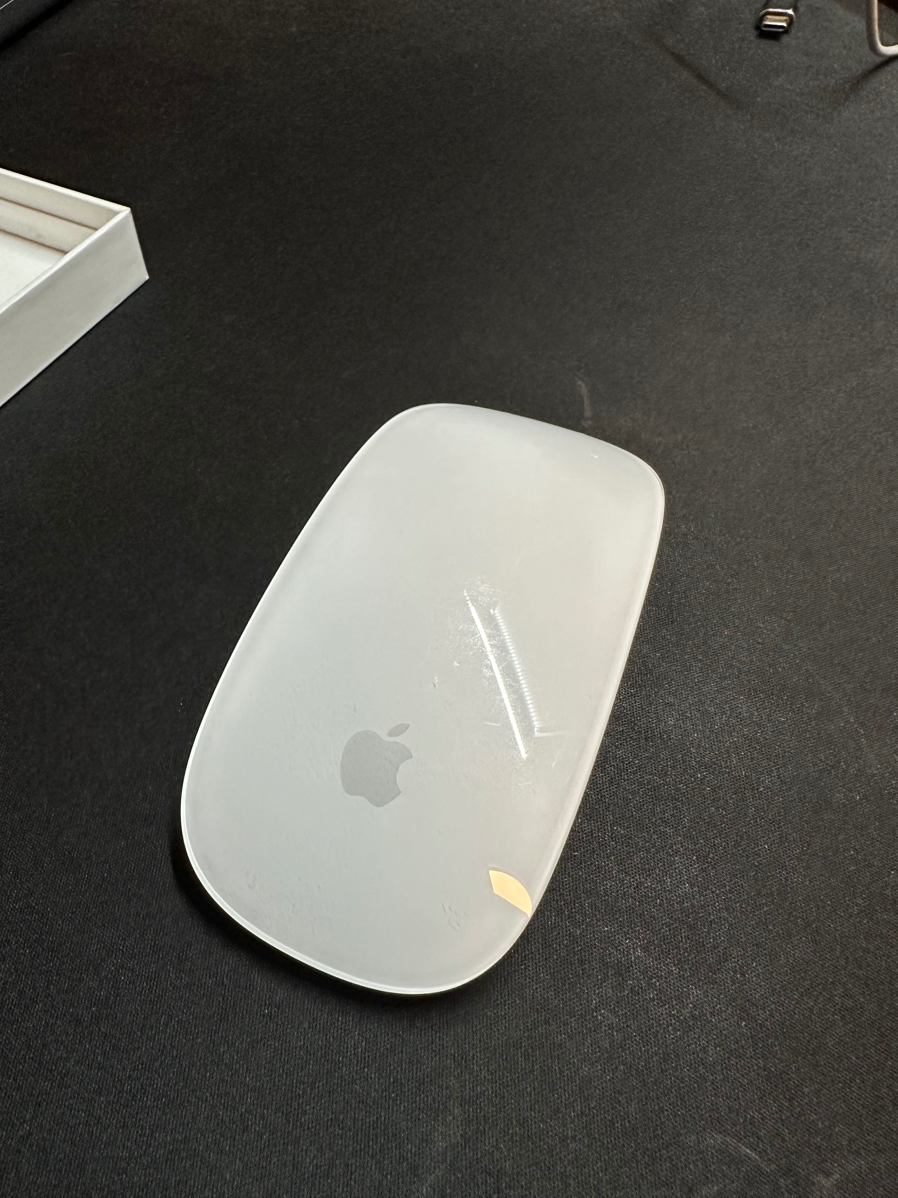 Apple Magic Mouse 2 + kabel
