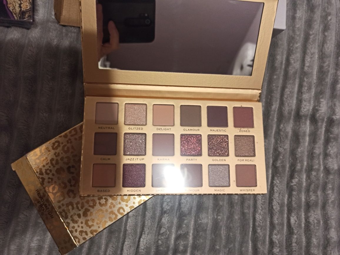 Paletka Revolution New Neutral