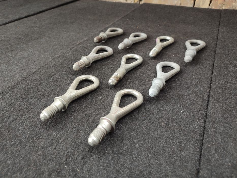 Крюк буксирування Ауді А4 В7 А6 С6 гак буксировочний Audi A4 B7 A6 C6