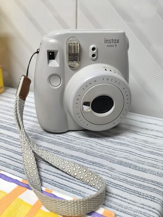 Instax mini 9 cinzenta