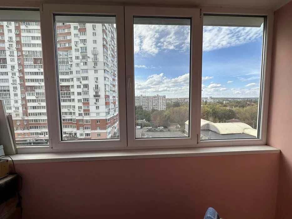 Продам 3-х к. кв. ул. Сухумская, 24. Метро Научная. С-т Восторг