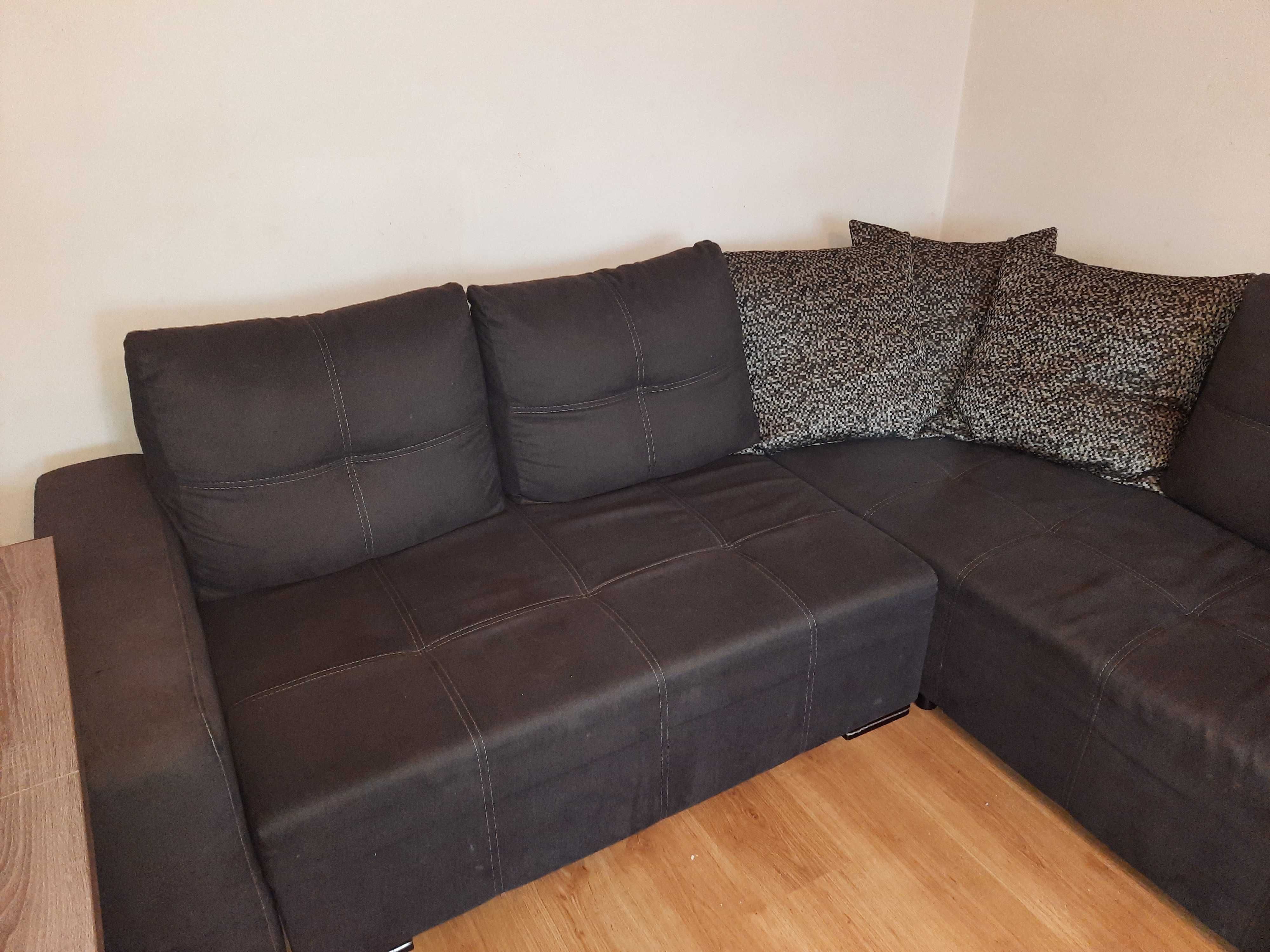 Narożnik z funkcją spania