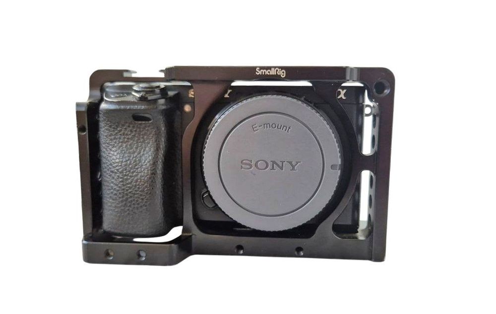 Sony A6300 + клітка SmallRig