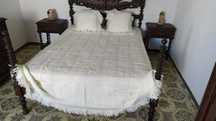 Vintage Bedspread cream, double bed (Colcha malha, cama casal) €30
