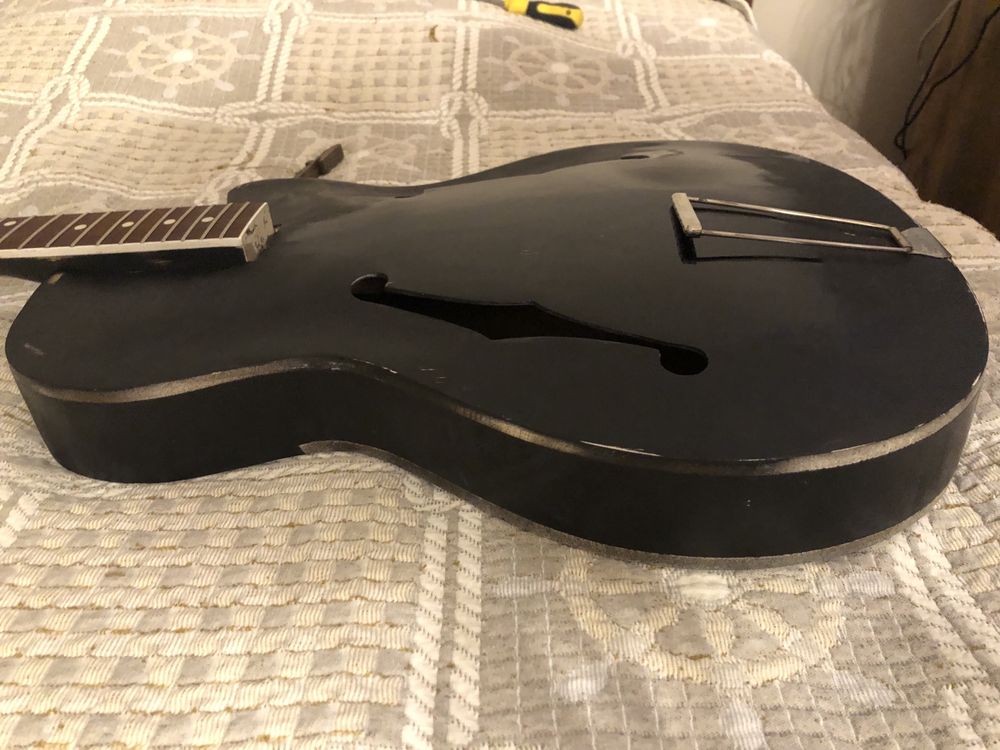 Gitara akustyczna hollow body defil jazz projekt do dokończenia