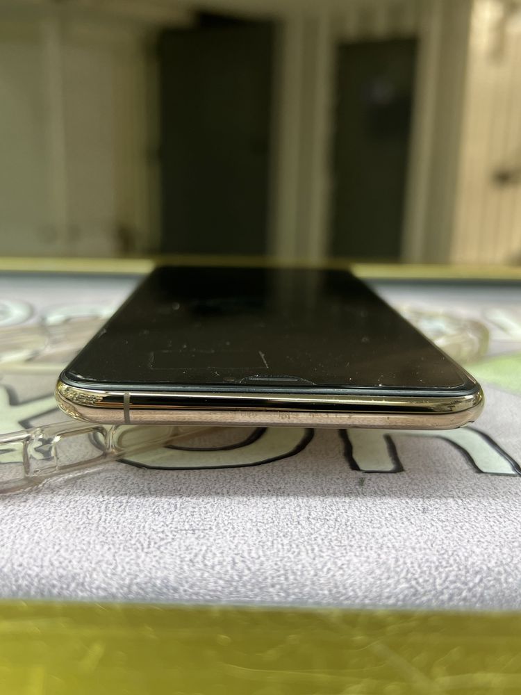 iPhone XS Max gold 256 never lock