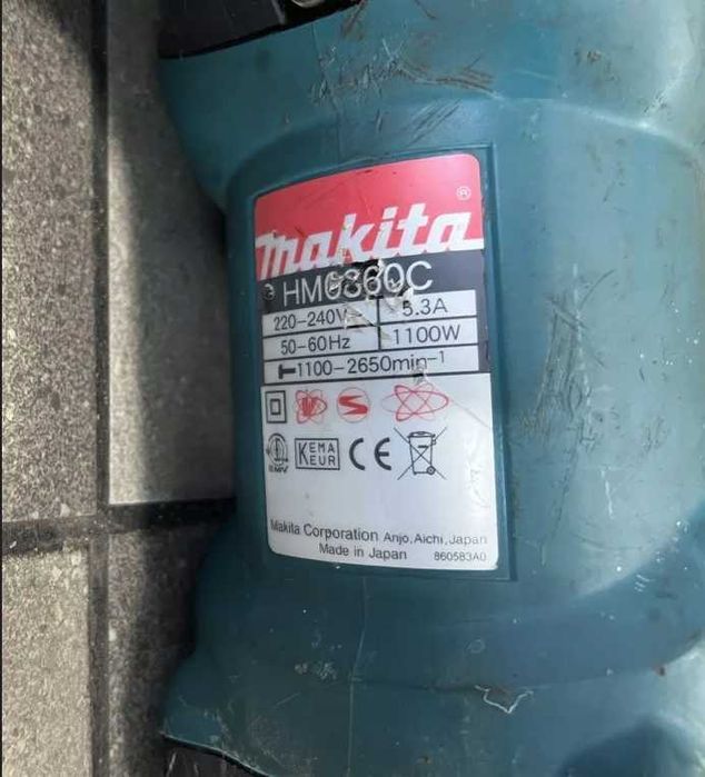 młot kujący makita HM0860C 1100W