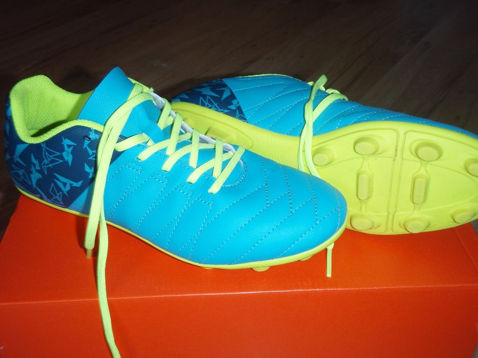 buty korki Decathlon