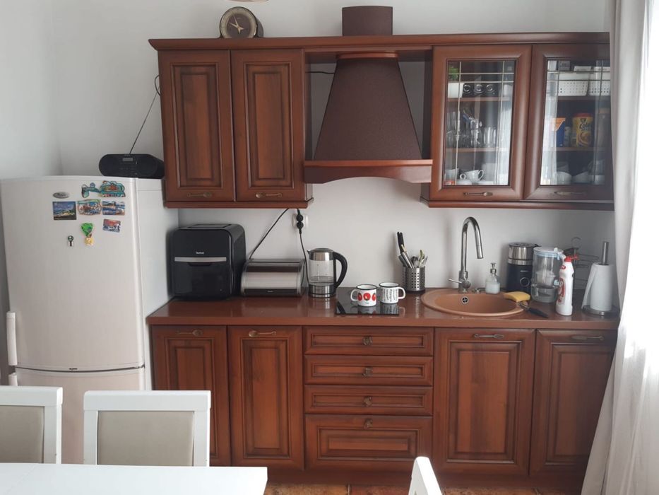Kuchnia z wyposazeniem angielska retro drewniania drewno elegancka