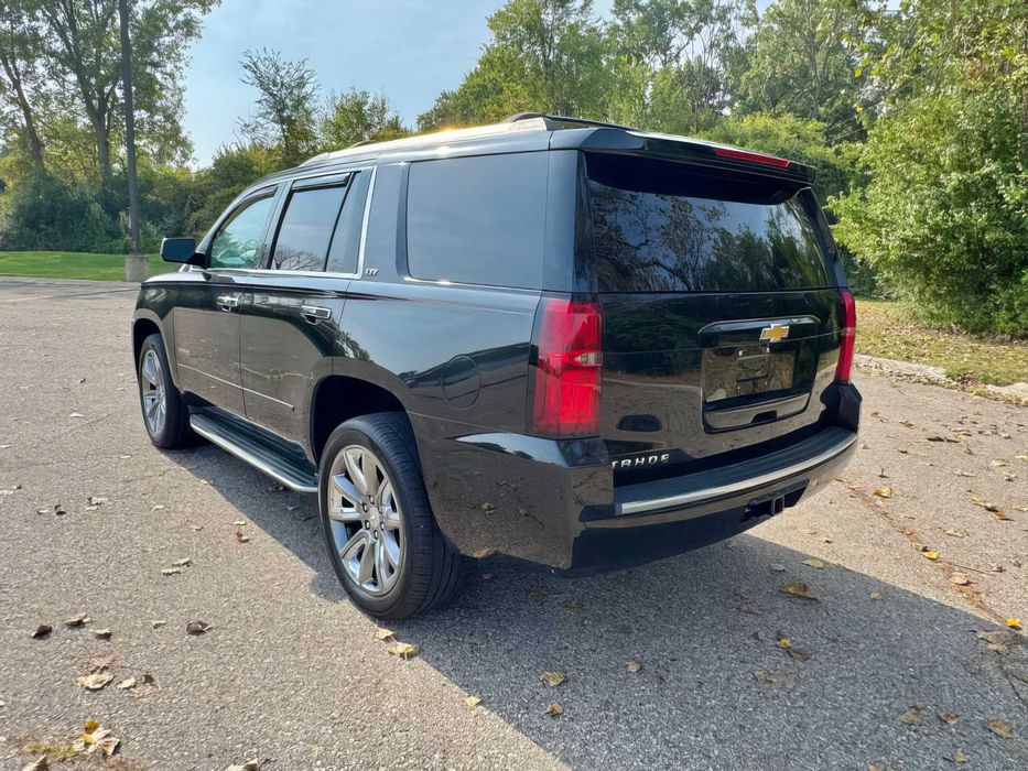 Chevrolet Tahoe      2015