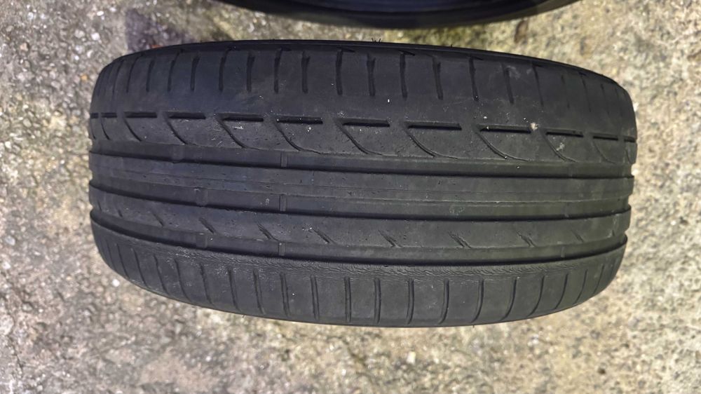 Pneus Bridgestone RFT 255/40/R18