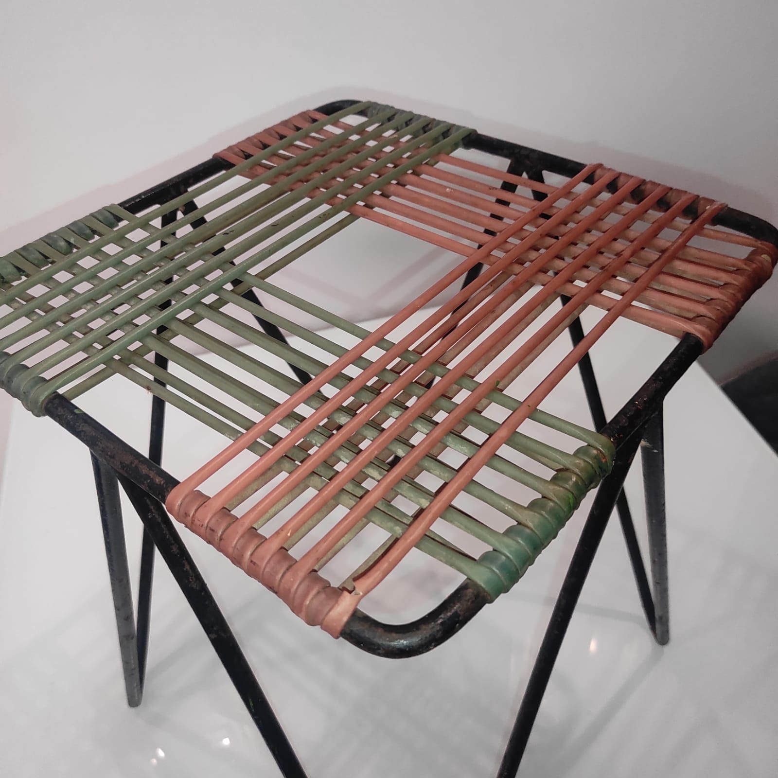 Taboret pleciony proj. W. Wołkowski, lata 60 PRL