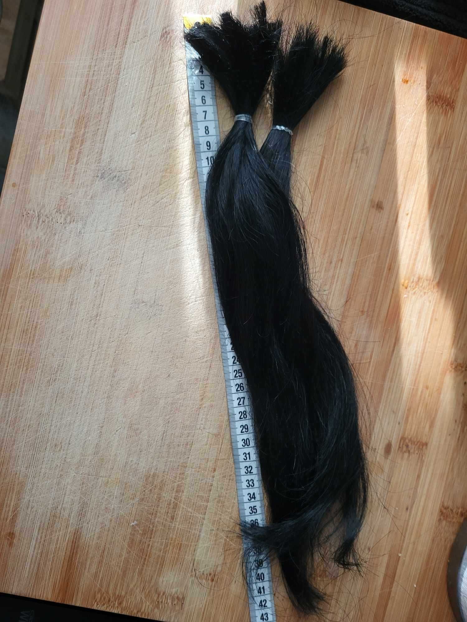 Włosy naturalne ścięte z głowy. Czarne. 45 cm. 70 gr.