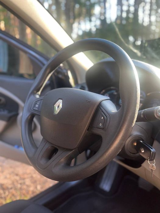 Продам рено флюенс