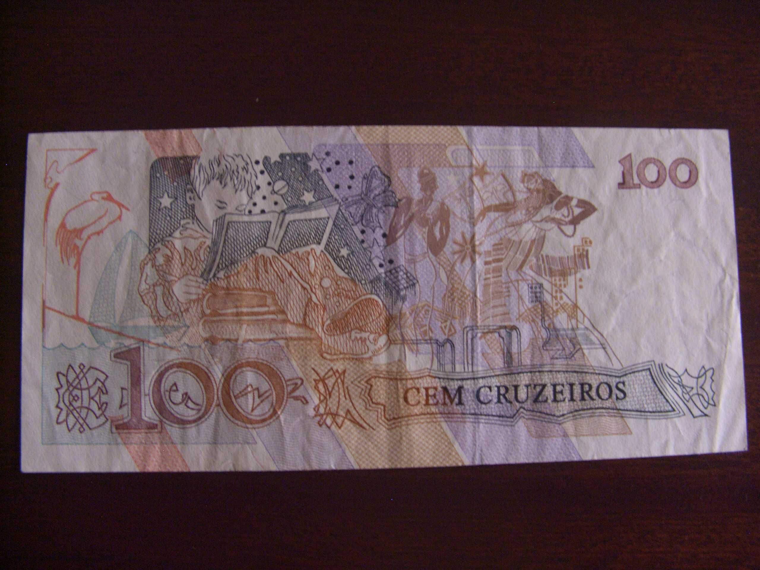 Nota Brasil 100 cruzeiros com documento.