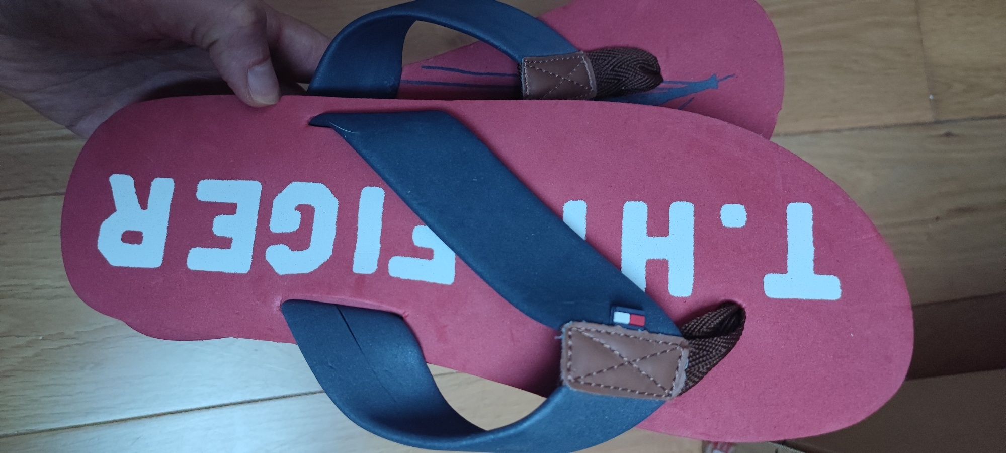 Japonki / klapki tommy hilfiger r.43