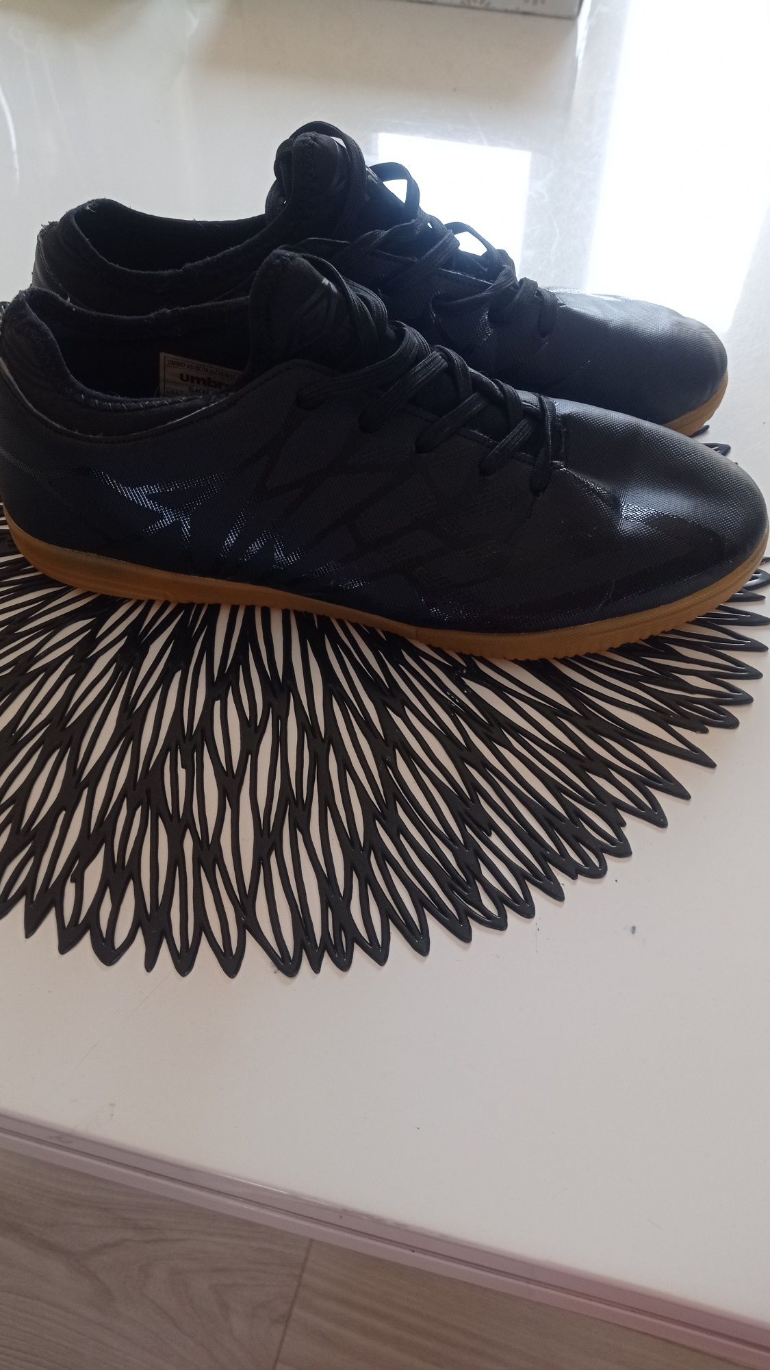 Sprzedam halówki Umbro