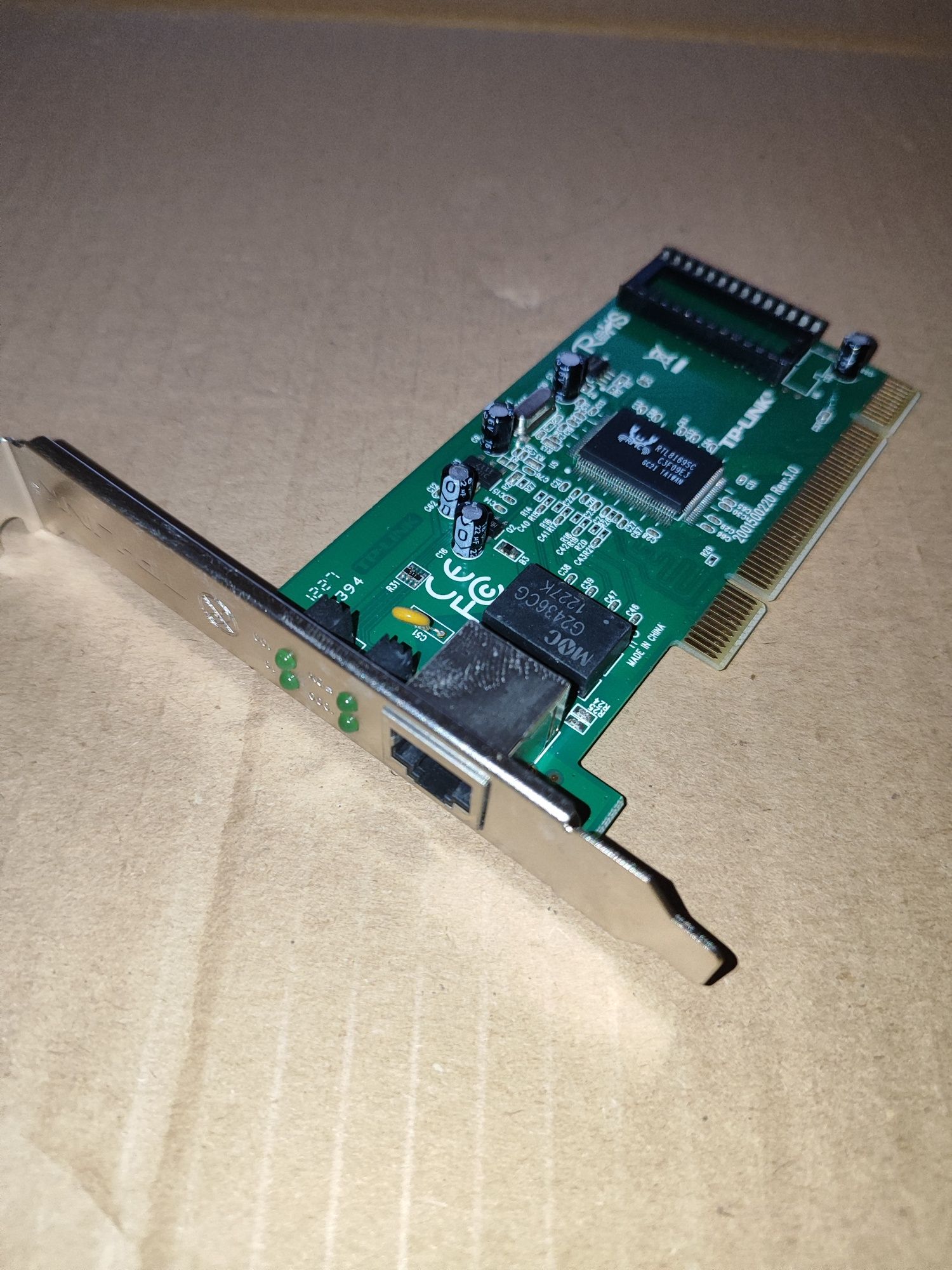 Adaptador internet / ethernet  ( pci )