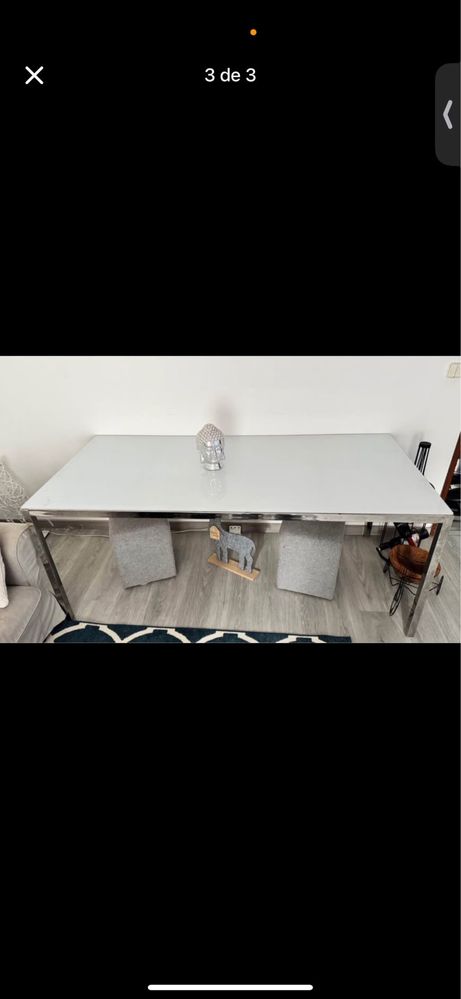Vendo mesa com tampo em vidro