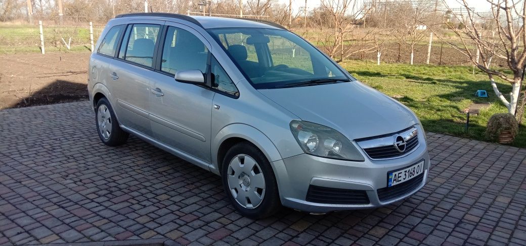 Продам OPEL Zafira B