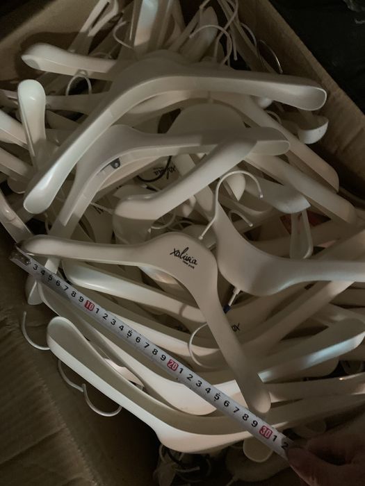 Вішаки - тоемпеля для одягу дитячі