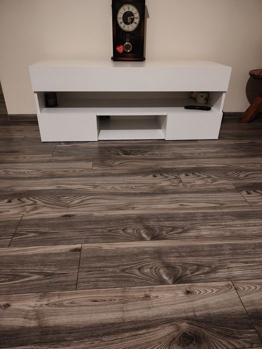 Szafka pod telewizor możliwa zamiana