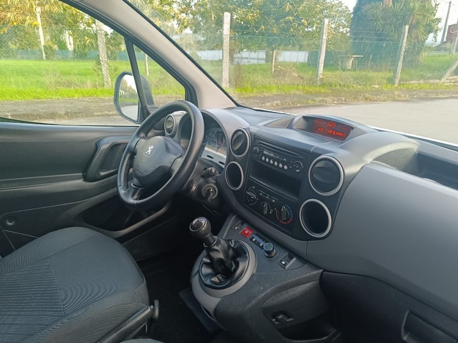 PEUGEOT PARTNER 1.6 hdi 3lugares (mt estimada ESTIMADA)