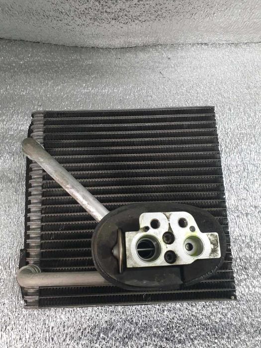 радиатор печки кондиционера  VOLKSWAGEN PASSAT B6