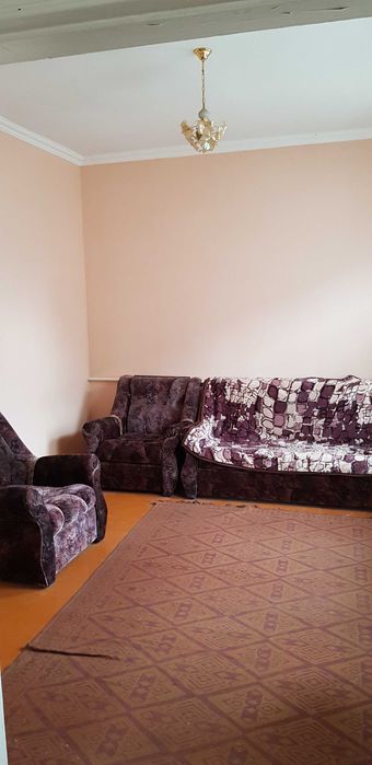 c.Княжичи, ул.Киевская Дом-115м2, уч.-17,68сот;все коммуникации, жилой