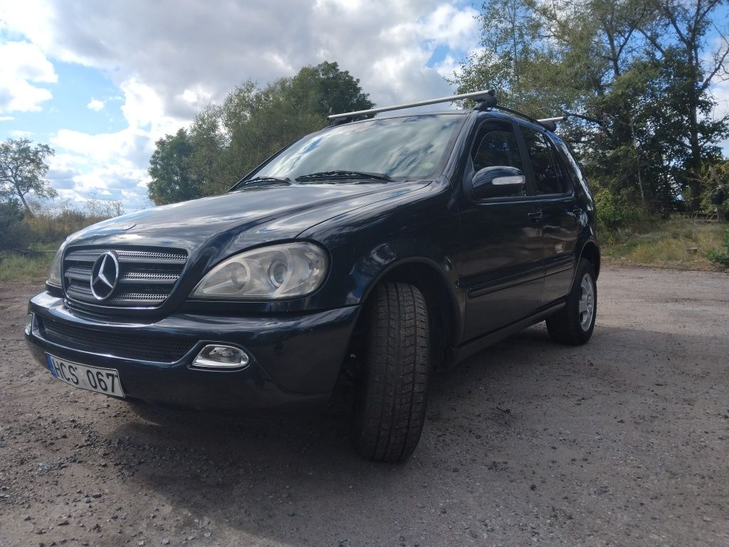 Продаєця Мерседес ML 270