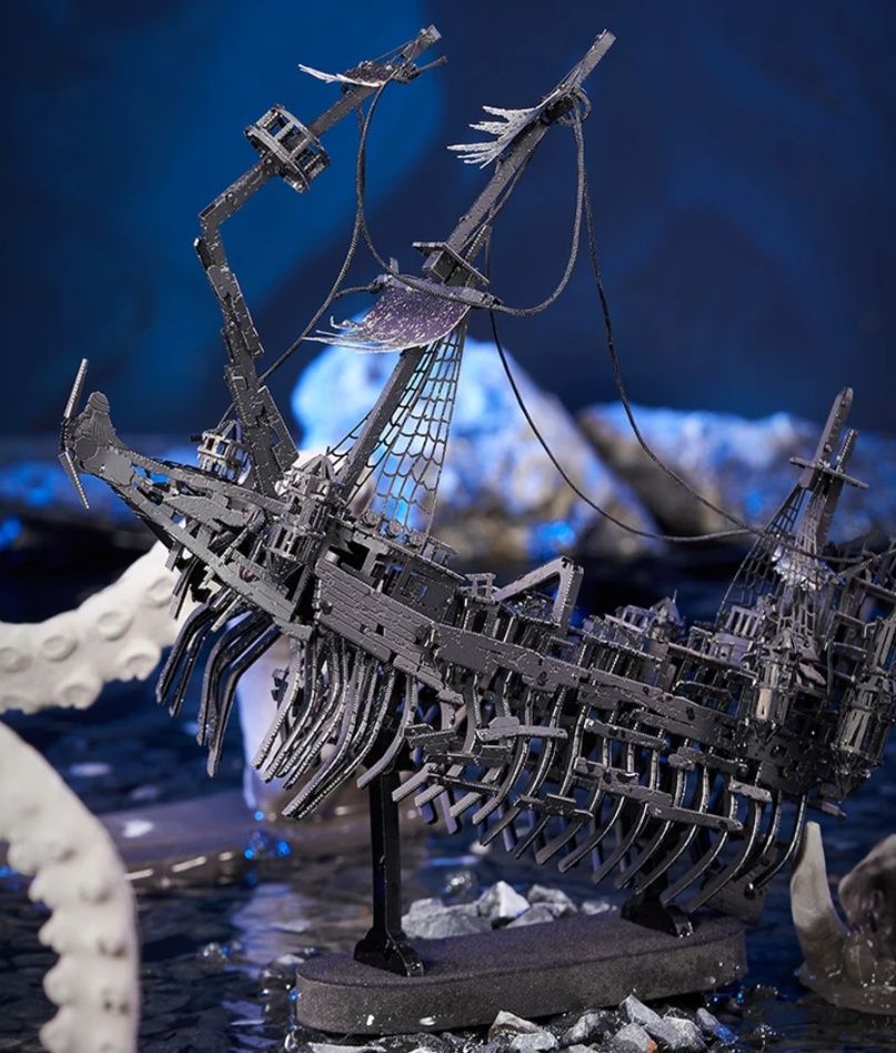 Конструктор металлический 3D пазл Пираты Корабль Салазара Немая Мария