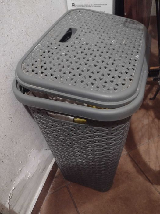 Kosze na bieliznę, odpadki