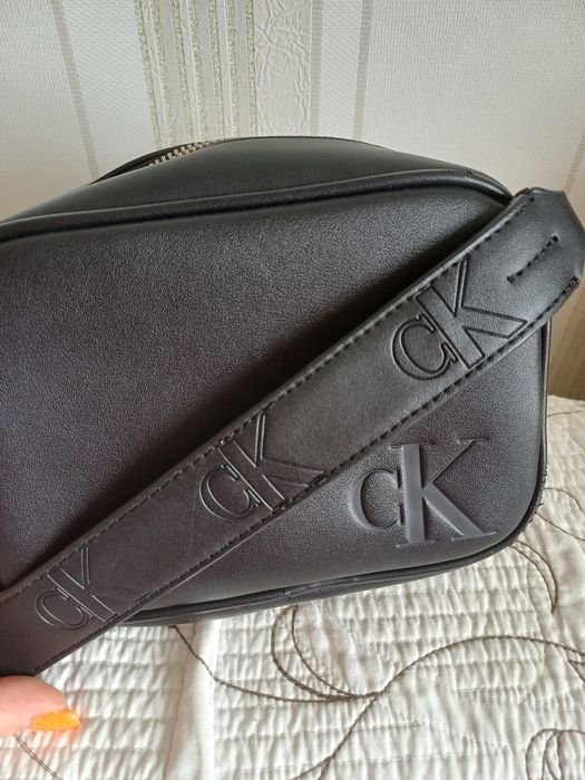 Сумка  кросс-боди ,calvin klein, оригинал, кожа