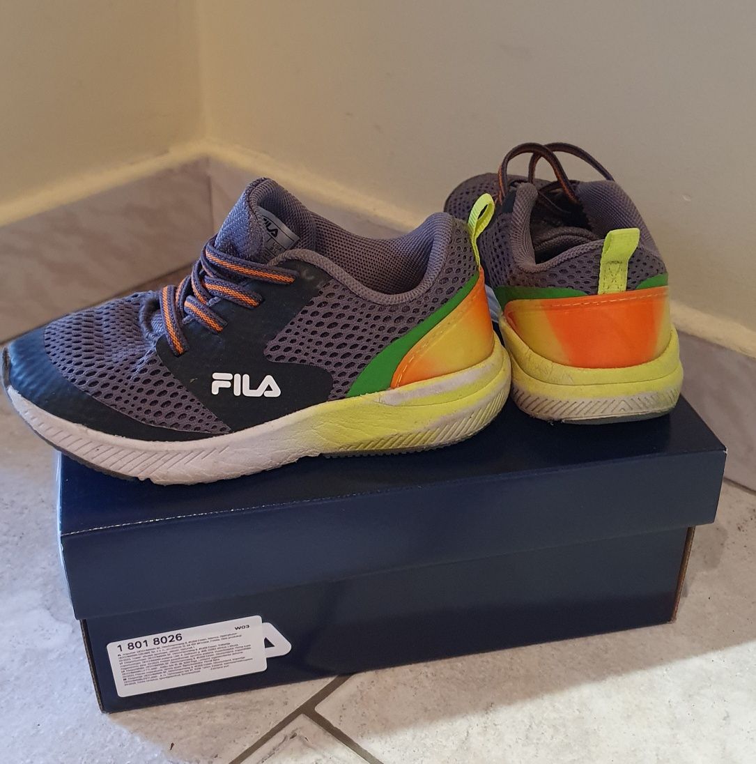 Buty chłopięce / sportowe Fila 27