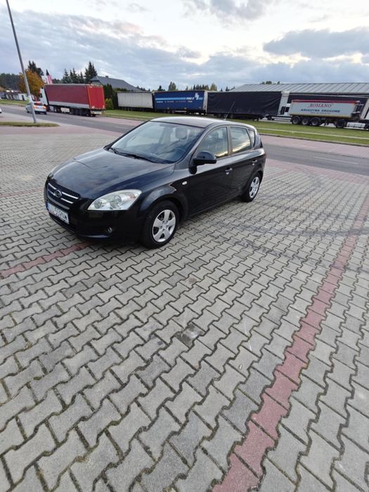 Kia Cee'd 1.4 benzyna